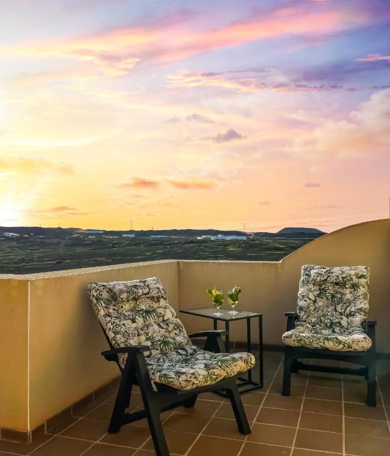 Sunset Corralejo Con Solarium Privado Exteriör bild